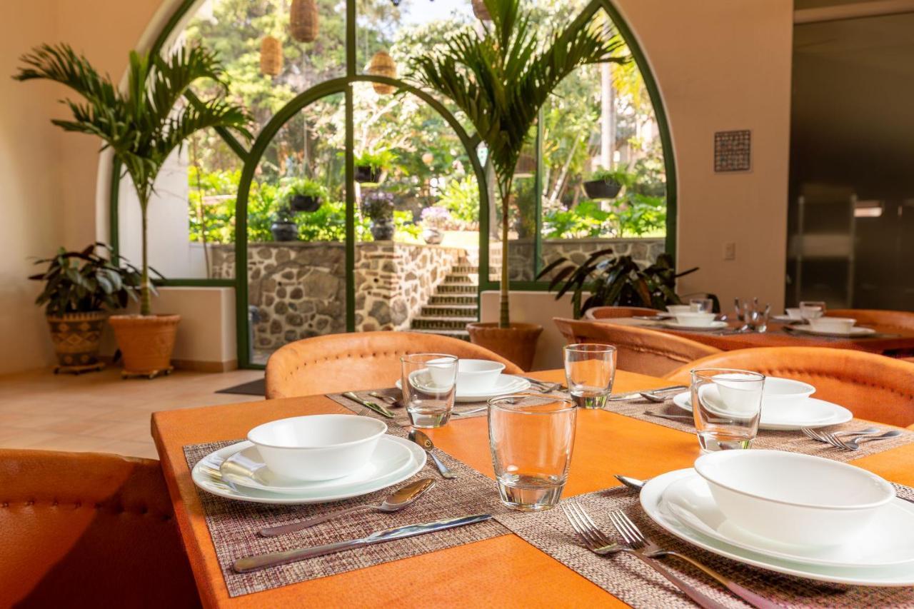 Plaza Chapala Hotel Buitenkant foto